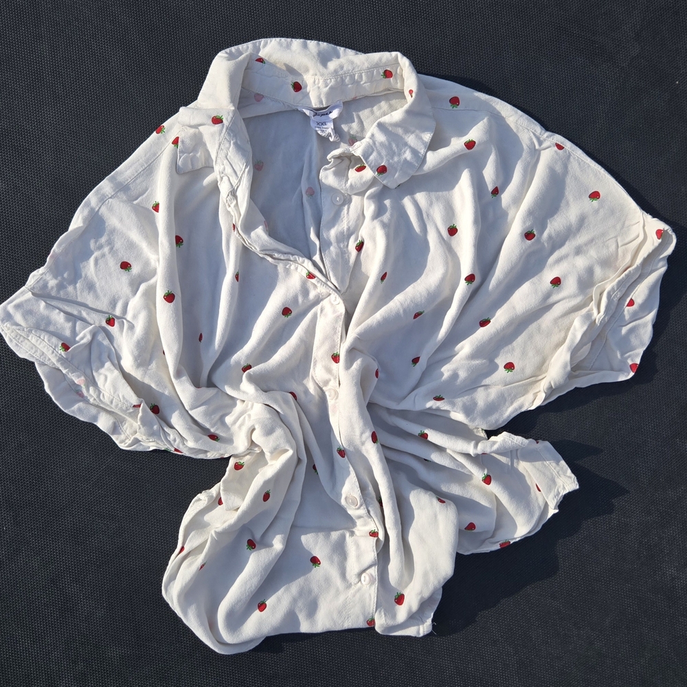 Joyce White Shirt with Strawberry Print